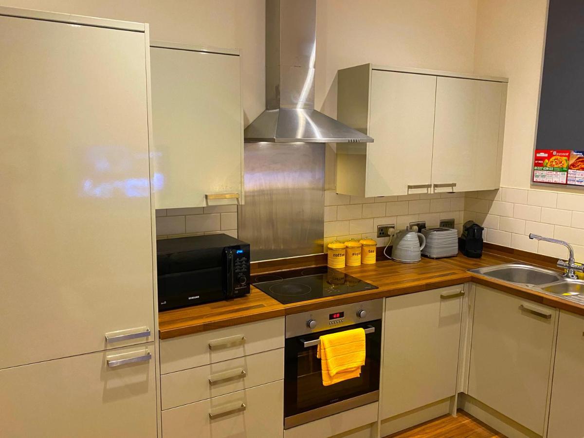 Deluxe High Street Apartment Canterbury Luaran gambar